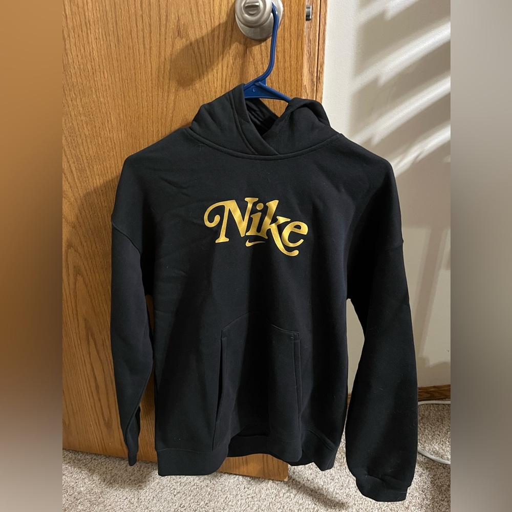 GIRLS brand new Nike Hoodie with tags